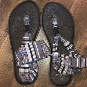 Sanuk sandals